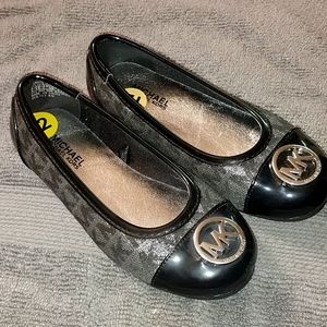 NWOB girls Michael Kors flats